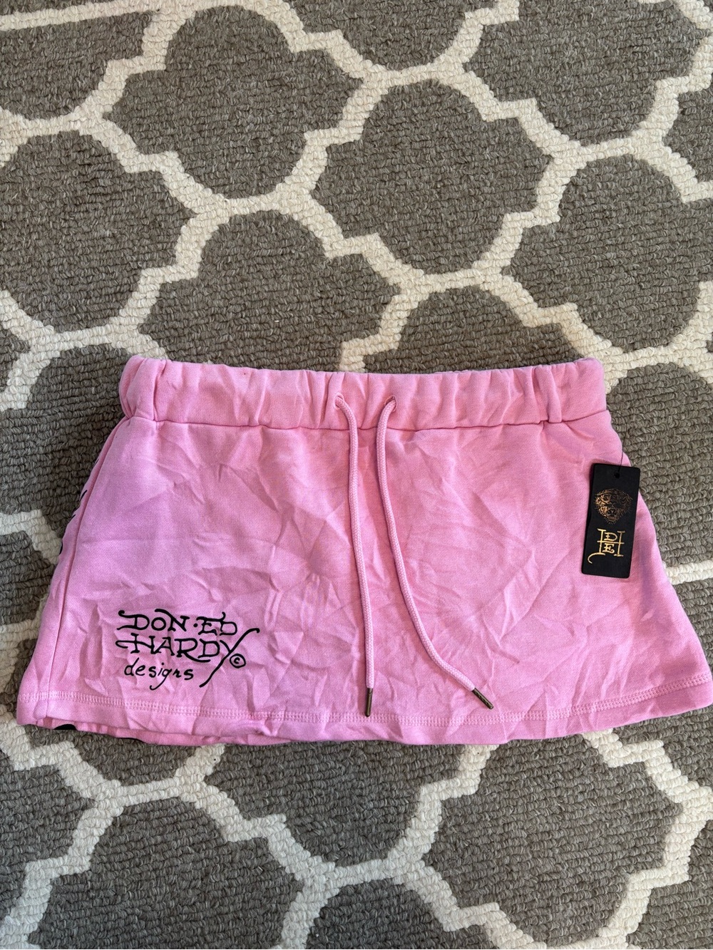 NWT Ed Hardy Bubblegum Pink Skirt size medium